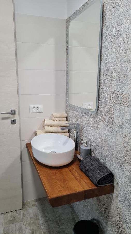 Luciae Domus Hotel Roccascalegna Eksteriør billede